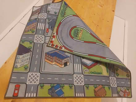 Photo of free Kids little car race track (Hadfield SK13) #1