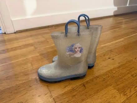 Photo of free Girls wellies, size 12 (Canonbury N1) #1