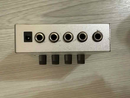 Photo of free Behringer 4 channel headphone amp (Bellevue EH7) #2