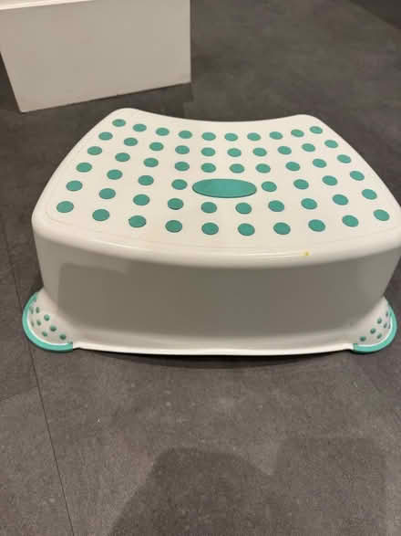 Photo of free Children’s Bathroom Step (CT10) #2