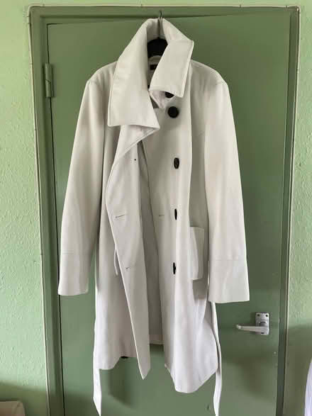 Photo of free White coat (Latchmere SW11) #1