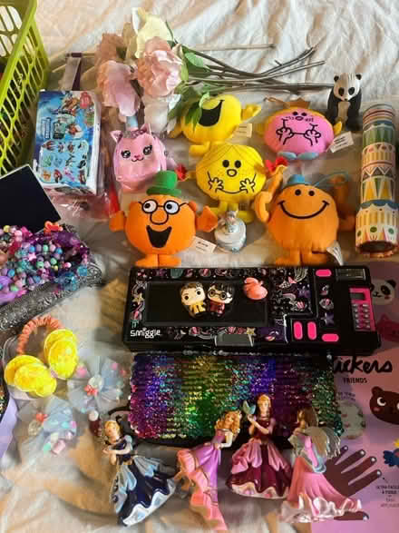 Photo of free Girls jewellery, hair accessories (Walthamstow village) #1