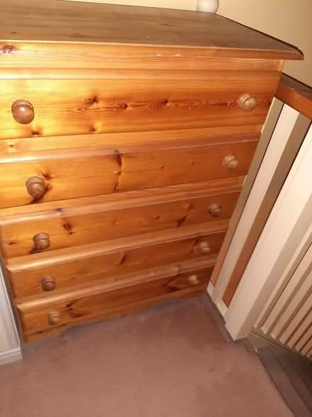 Photo of free Chest of draws, pine, 5 draws (Brentford Gate TW8) #2