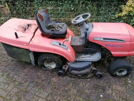 Photo of free ride on lawn movers (Kingsway) #3