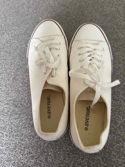 Photo of free Men’s Sporty Shoes White (Elm Park RM12) #1