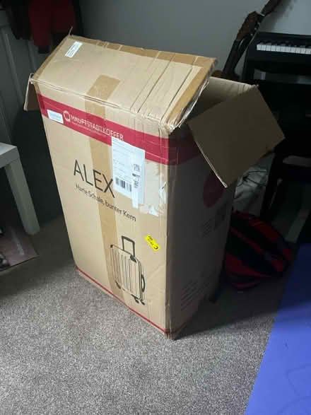 Photo of free Solid box (Headington OX3) #1