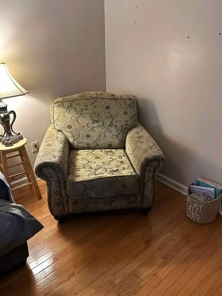 Photo of free Oversized Chair - Clean+Good Cond (Oaklyn NJ) #1