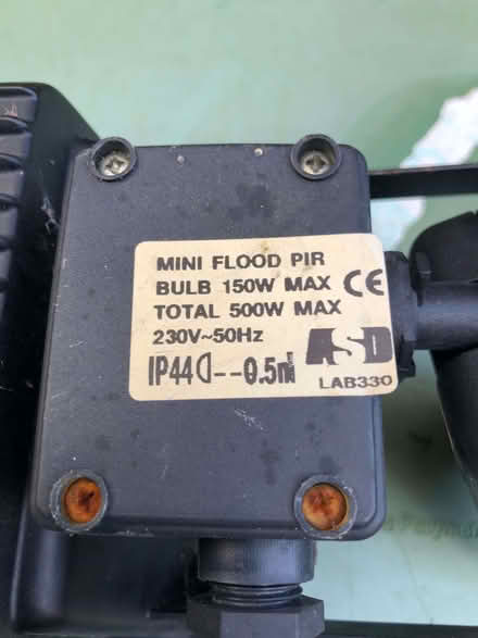 Photo of free 150W Halogen mini flood with PIR (Wood Farm OX3) #2