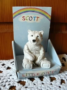 Photo of free Vintage Small Polar Bear Figurine (Woodside WD25) #1