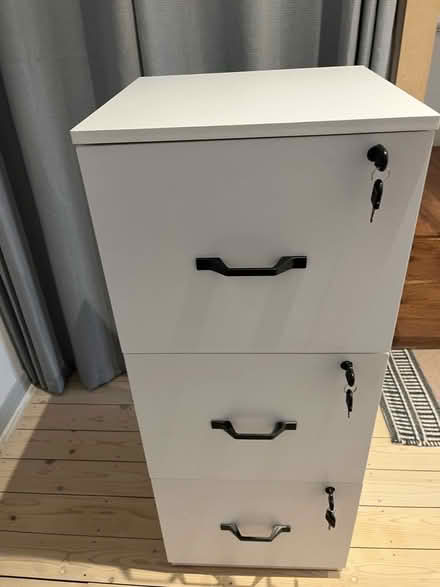 Photo of free 3 draw white filing cabinet (Keymer BN6) #3