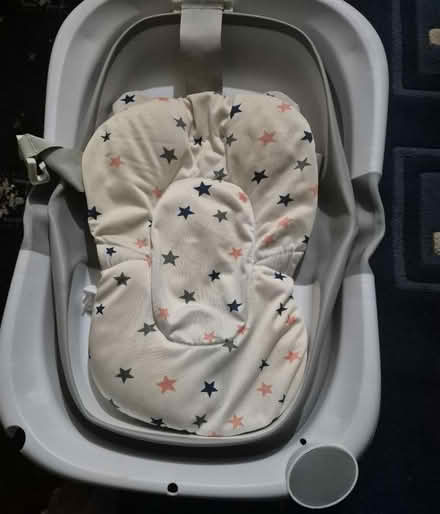 Photo of free Newborn shower bath (Bethel Green E1) #1