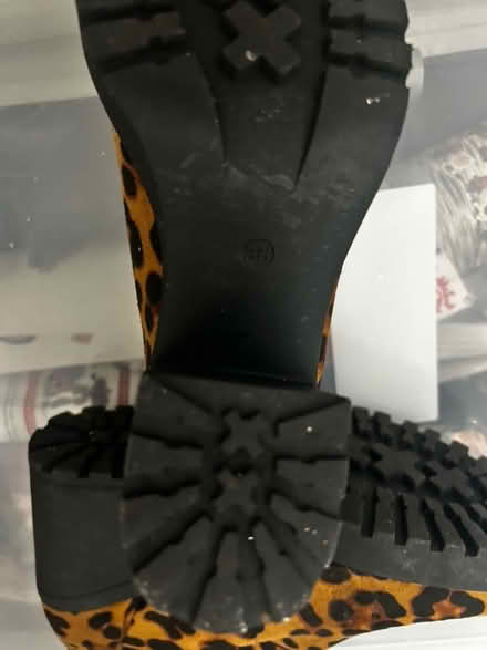 Photo of free Women’s heels size UK3 (Chatham ME4) #4