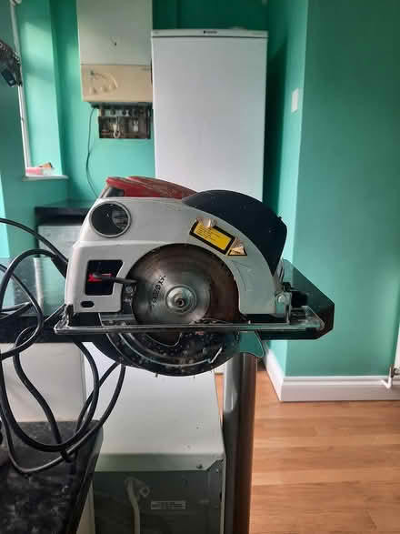 Photo of free Circular Electric Wood Cutting Saw (Horsham RH13 5AE) #1