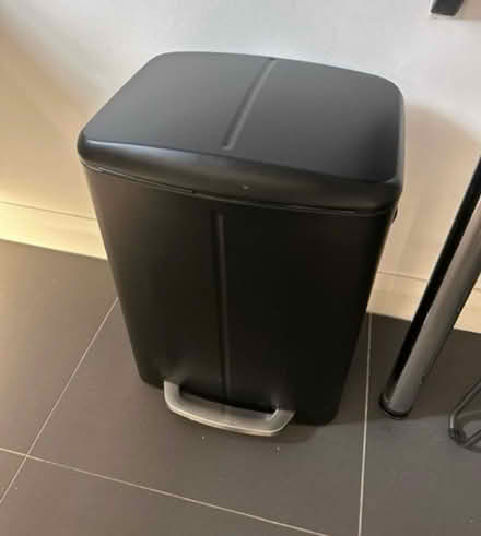 Photo of free Double bin (SE13) #1