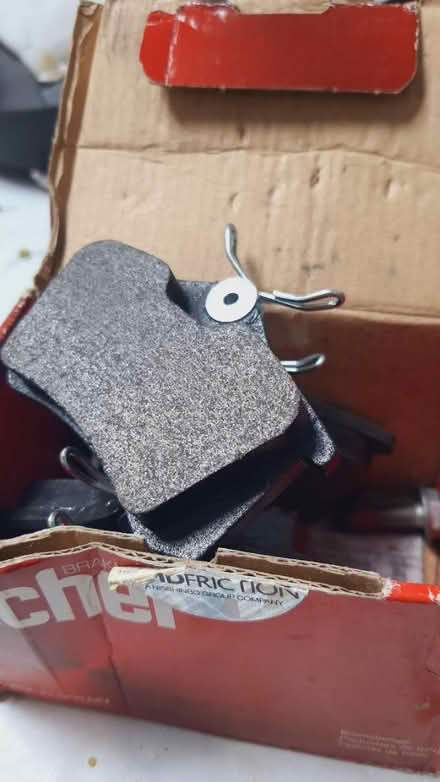 Photo of free Rear Brake Pads Eicher (De564dh) #2