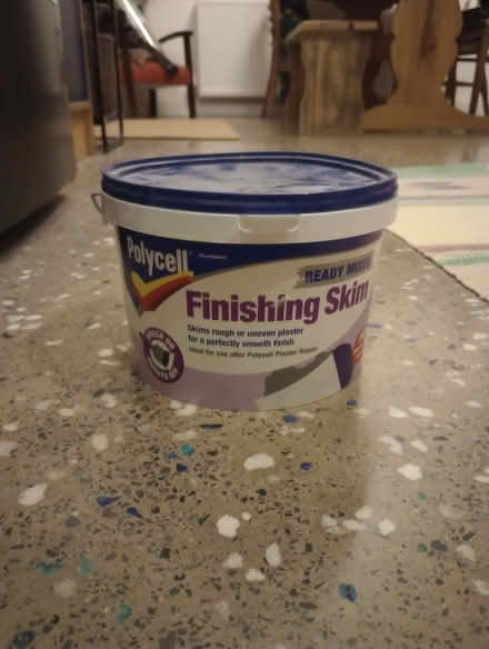 Photo of free 2.5L of polycell premixed finishing skim (full tub) (Headingley LS6) #1