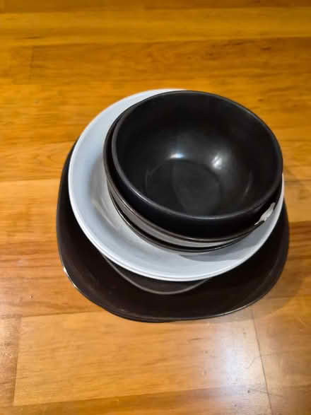 Photo of free Dishware (Yonge & Bloor) #1