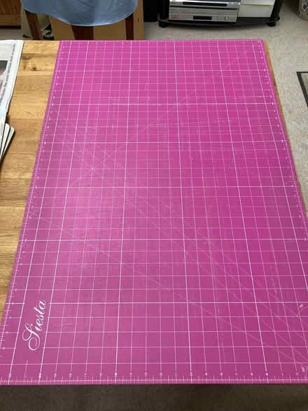 Photo of free Cutting mat for craft (TW9 (Kew)) #1