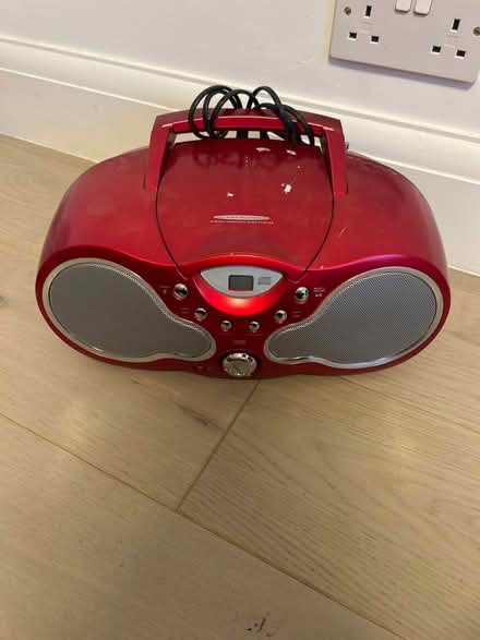 Photo of free CD player (KT6 Surbiton) #1