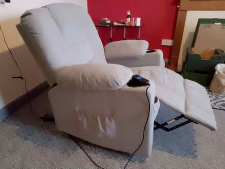 Photo of free Fully Working Electric Recliner Chair (Vale LA1) #3