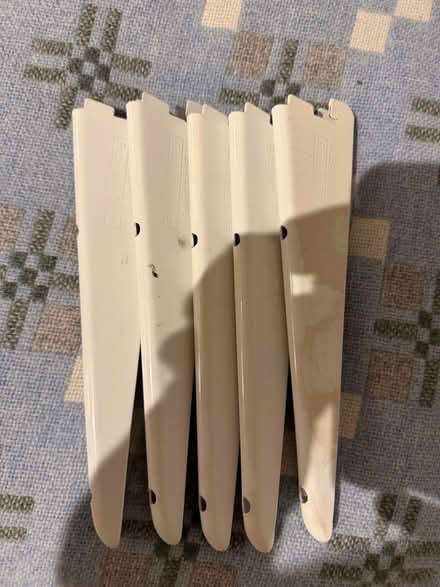 Photo of free 5x Shelf brackets 20cm (Cumnor OX2) #1