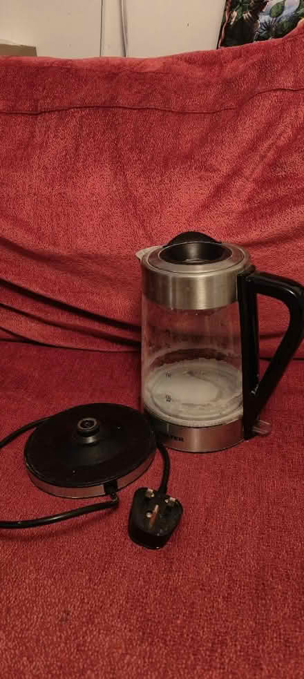 Photo of free Fancy glass and steel kettle (evercreech BA4) #1