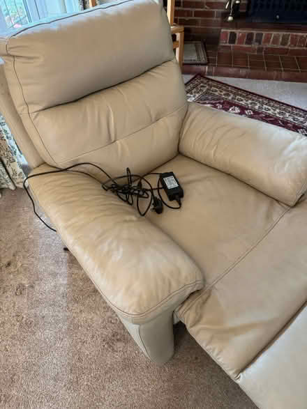 Photo of free Lounge reclining cairs (BR2) #2