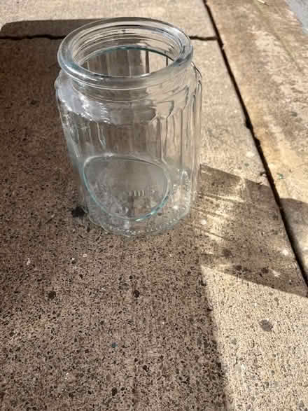 Photo of free wide glass vase (terra linda) #1
