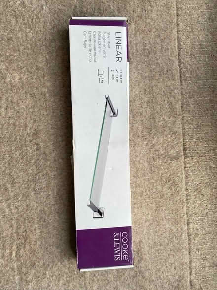 Photo of free Glass shelf (Southmoor OX13) #1