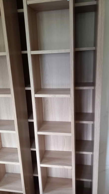 Photo of free DVD/CD shelving unit. (Morda SY10) #3