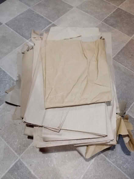 Photo of free Brown paper (Tredinnick TR20) #1
