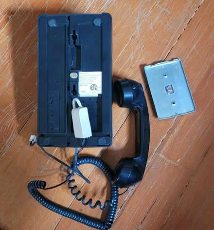 Photo of free RH Push-button Wall Phone (Midtown (95816)) #3