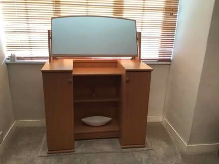 Photo of free Dressing table (HP10 Flackwell Heath) #1