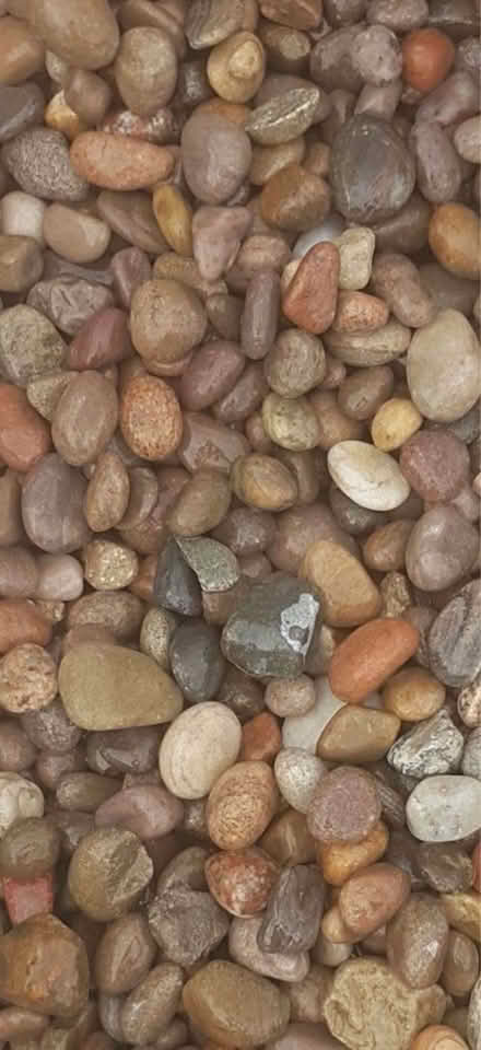 Photo of Pebbles & garden Slabs (Haringey N15 3) #4