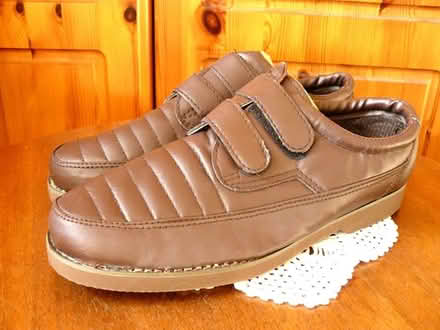 Photo of free mens smart brown shoes size 7 (Woodside WD25) #1
