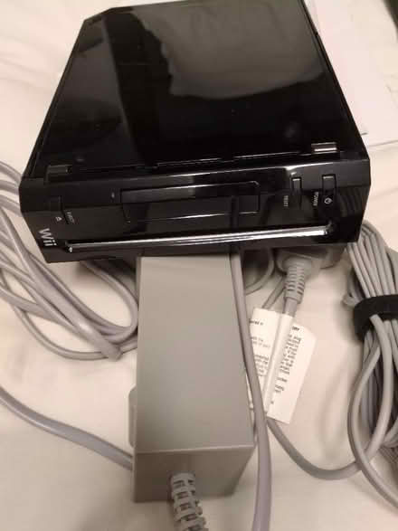 Photo of free Wii bits (Shinfield RG6) #1