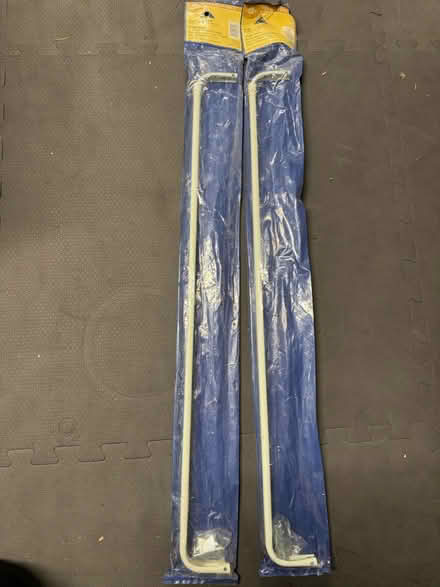 Photo of free Single curtain rods (Downers Grove - South) #2