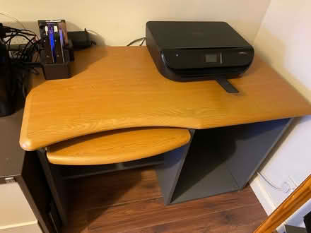 Photo of free computer table (Blossomfield B91) #3