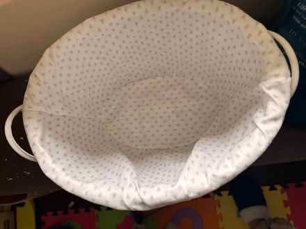 Photo of free White oval wicker basket (Hemel Hempstead HP2) #2