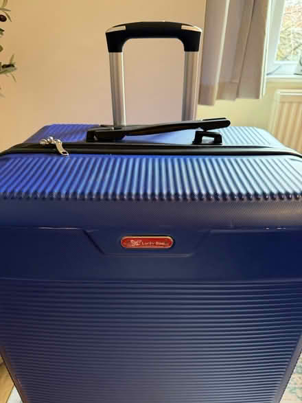 Photo of free Large suitcase (Wimbledon SW19) #4