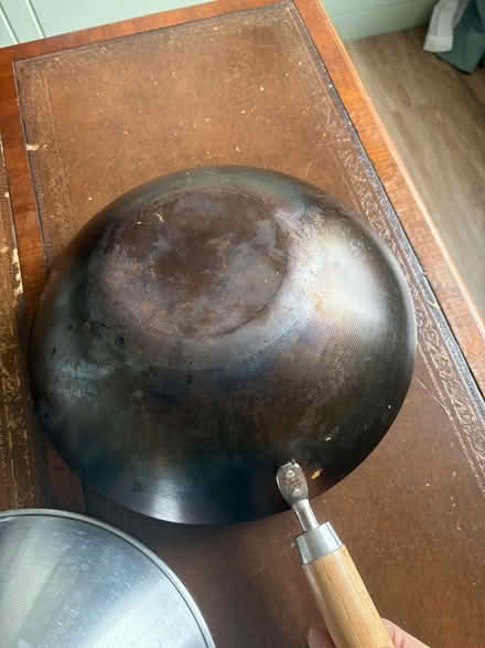 Photo of free Carbon Steel Wok + Cast Iron Skillet (Forest Gate E7) #3