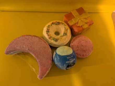 Photo of free 5 new bath bombs (Mosspark, Glasgow G52) #1