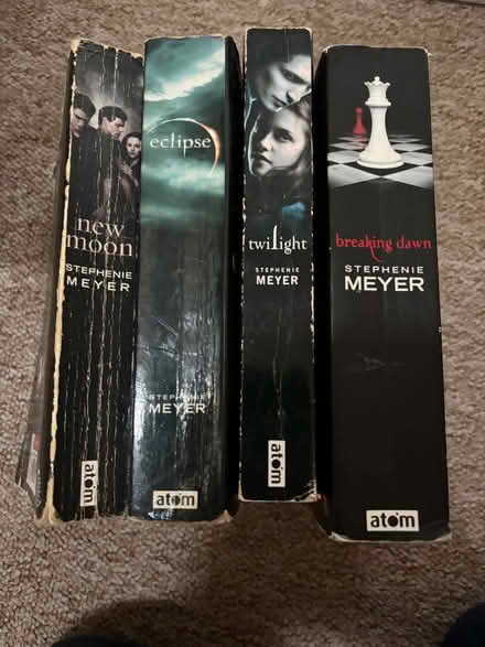 Photo of free Collection of Twilight books (Waterlooville PO8) #1