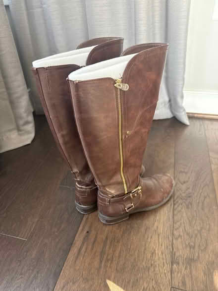 Photo of free Size 9 women’s wide calf boots (Del Ray near GW Middle School) #2