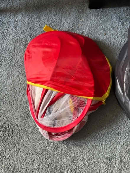 Photo of free Kids/Toddlers Ball Pool and Balls (Woodside SE25) #2