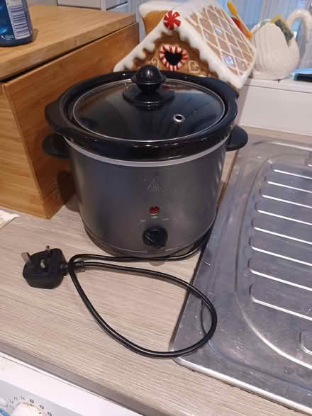 Photo of free Slow cooker (Ll114ry) #1