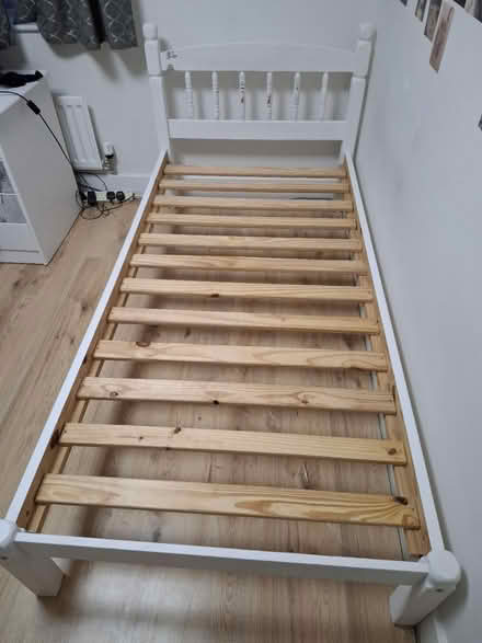 Photo of free Single bed (Horley RH6) #2