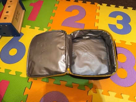 Photo of free Sonic The Hedgehog lunch bag (Hemel Hempstead HP2) #3