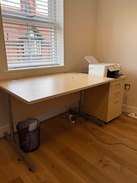 Photo of free Desk and filing cabinet/drawers (Chester CH1) #2