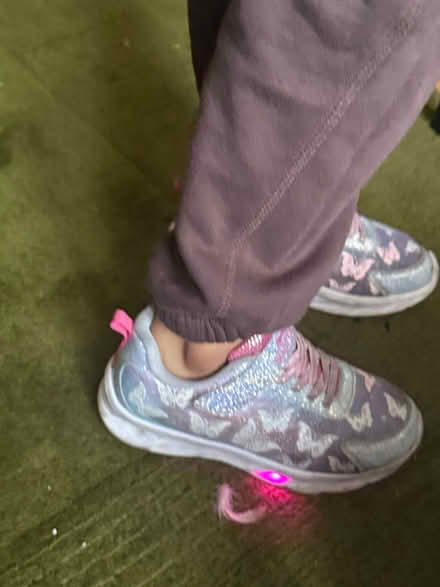 Photo of free Size 1 light up trainers (Croydon CR0) #4